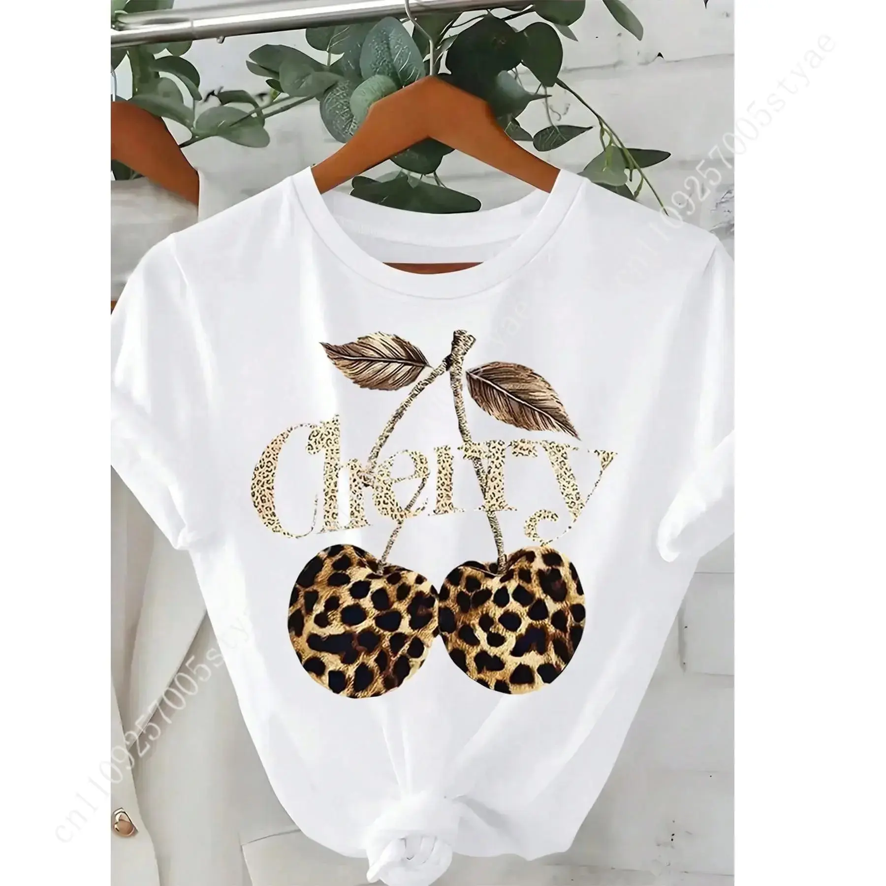 Women's Cherry & Leopard Print - Tee Graphic Print 评论和价格