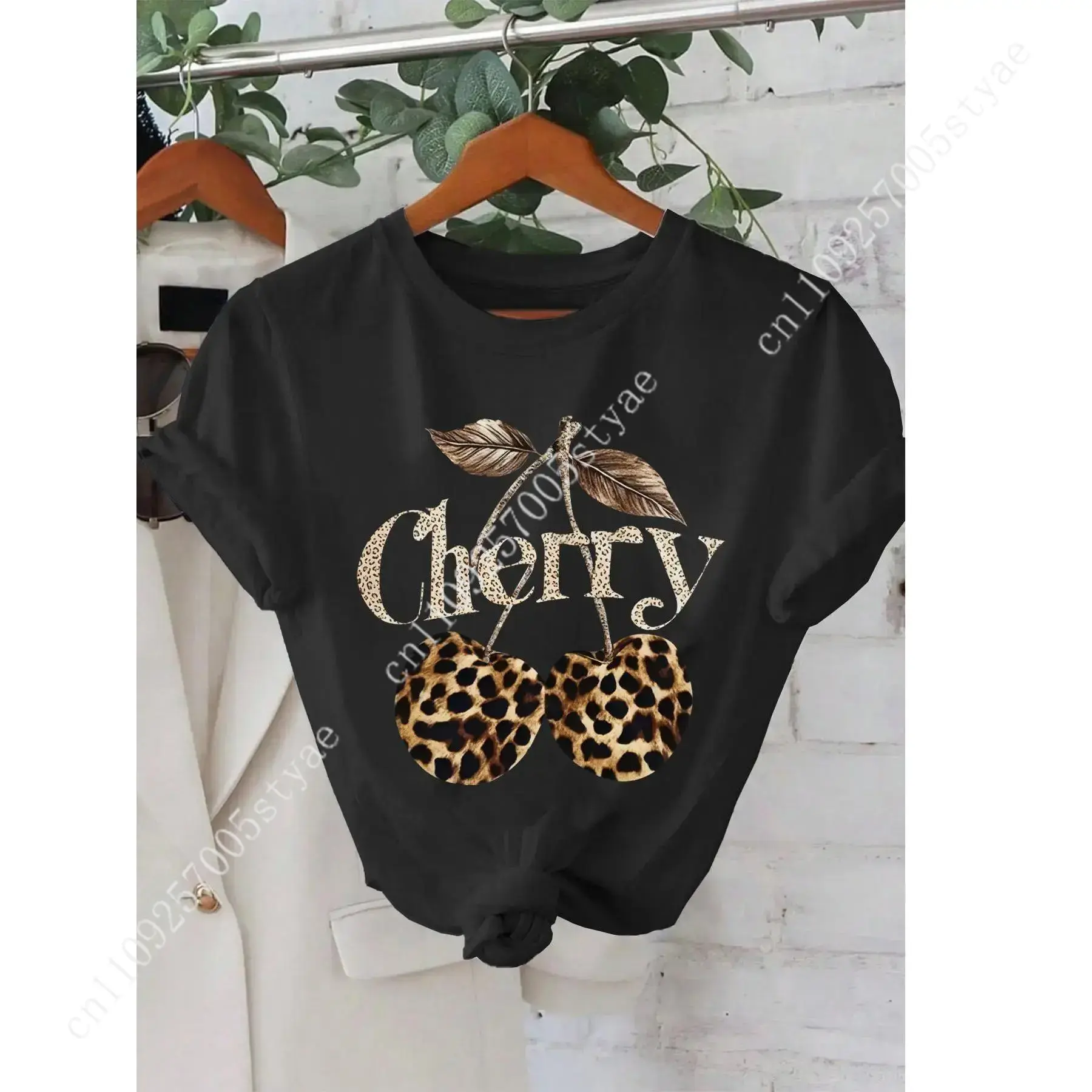 Women's Cherry & Leopard Print - Tee Graphic Print 评论和价格